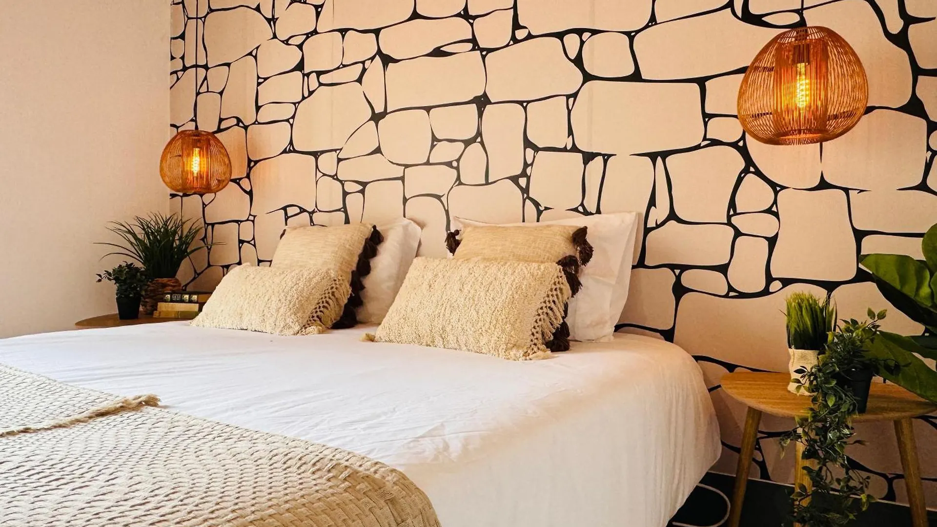 Se Velha Suites Coimbra Portugal
